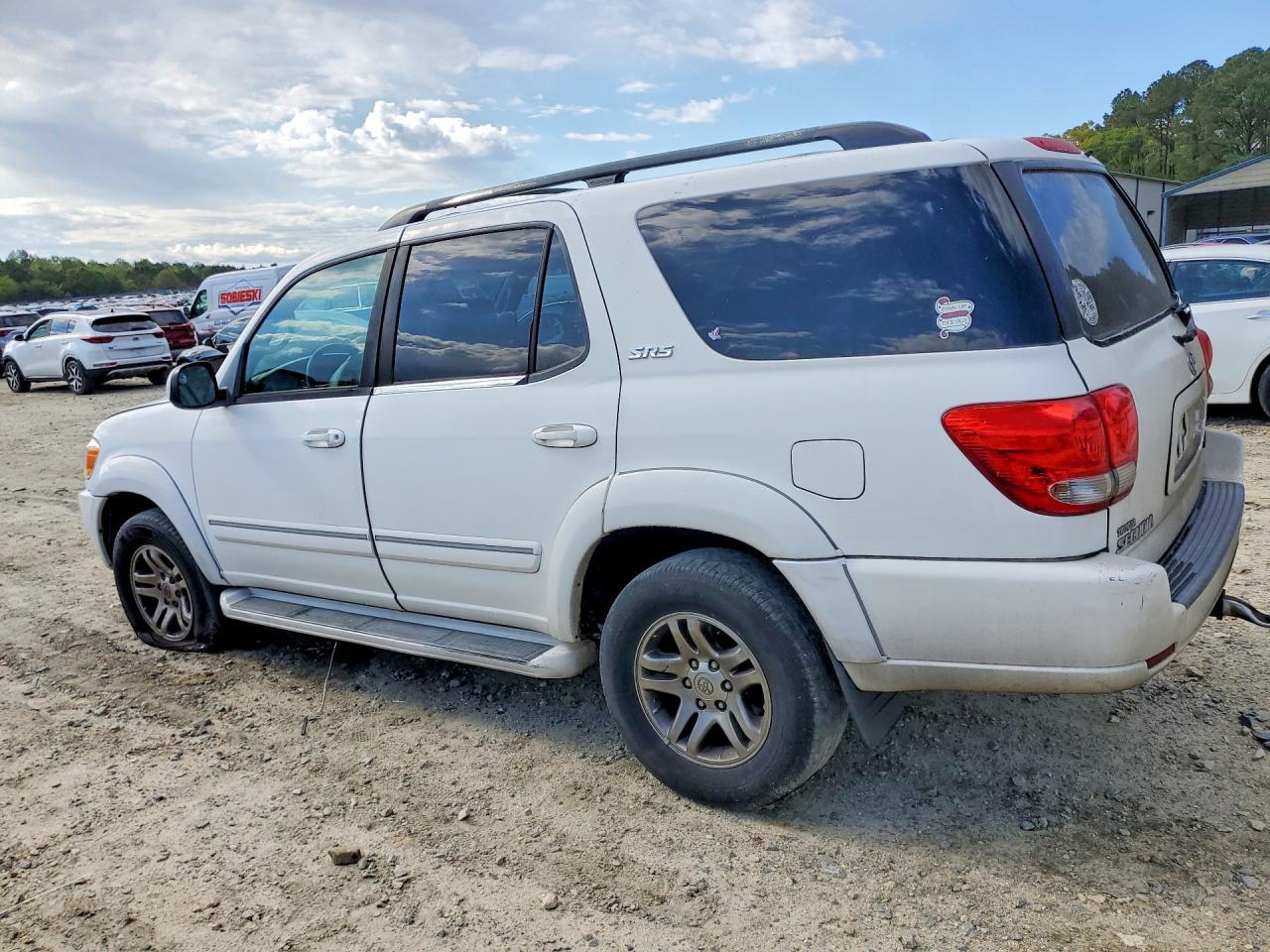 2005 TOYOTA Sequoia