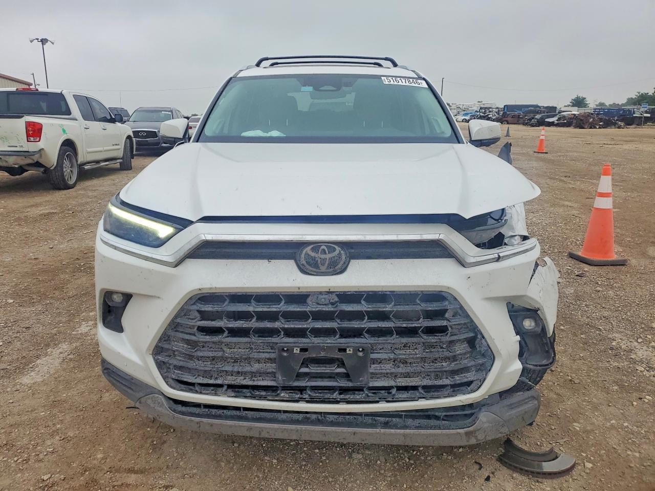 2024 TOYOTA HIGHLANDER