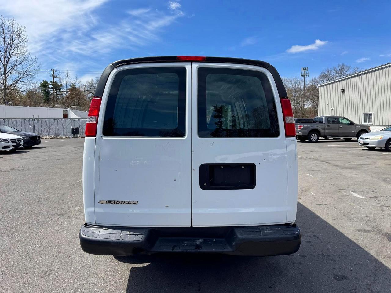 2017 CHEVROLET Express 3500