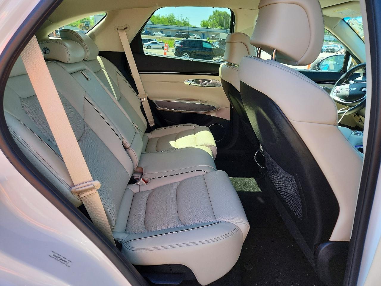 2023 GENESIS GV70