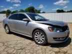 2012 VOLKSWAGEN Passat