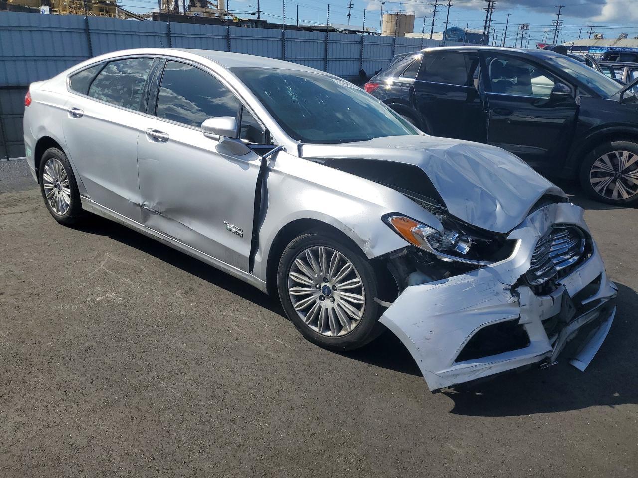 2016 FORD FUSION