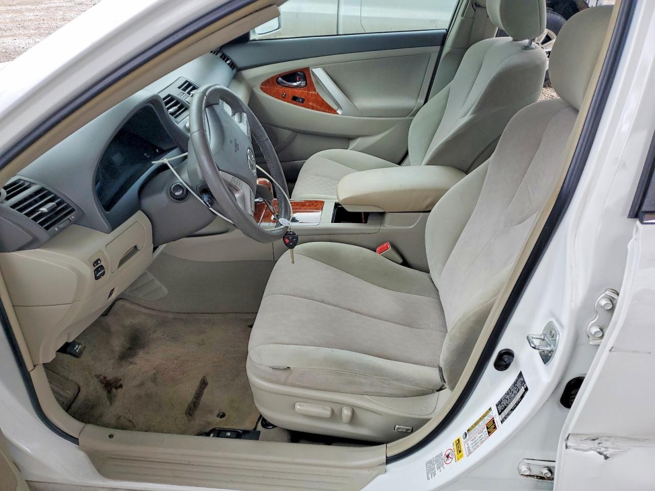 2010 TOYOTA CAMRY
