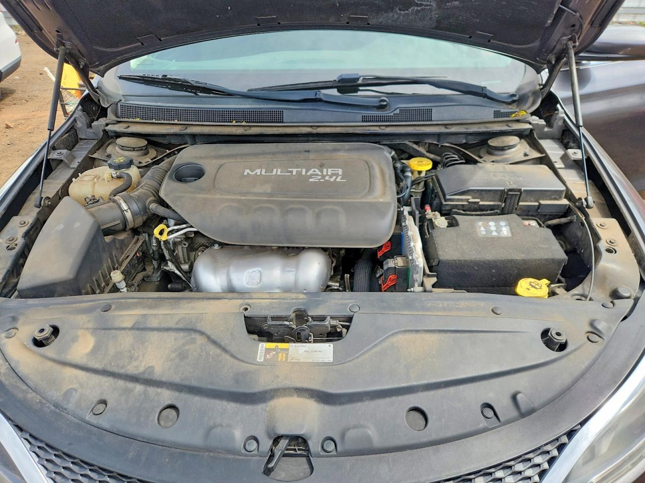 2015 CHRYSLER 200