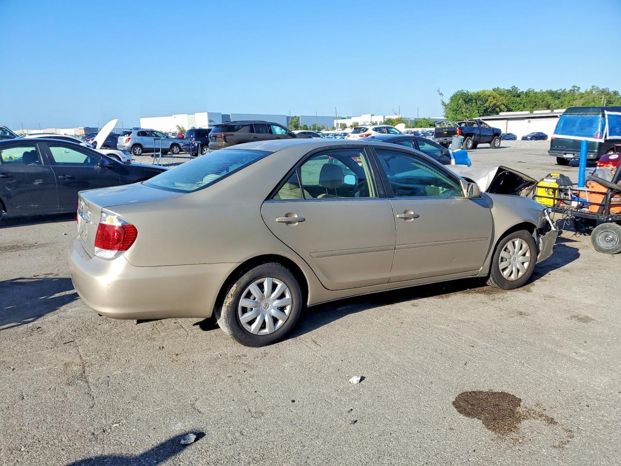 2005 TOYOTA CAMRY