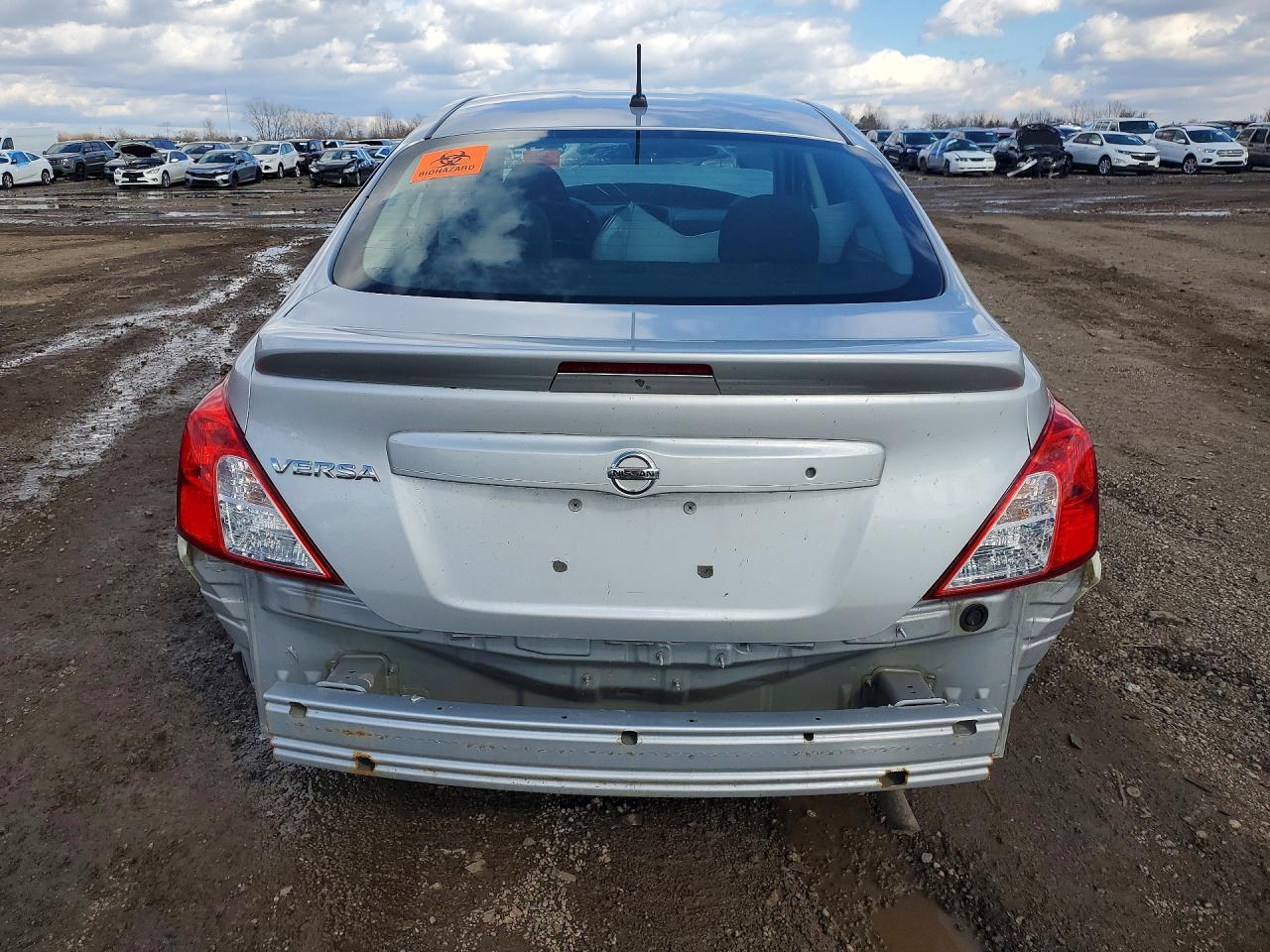 2018 NISSAN VERSA