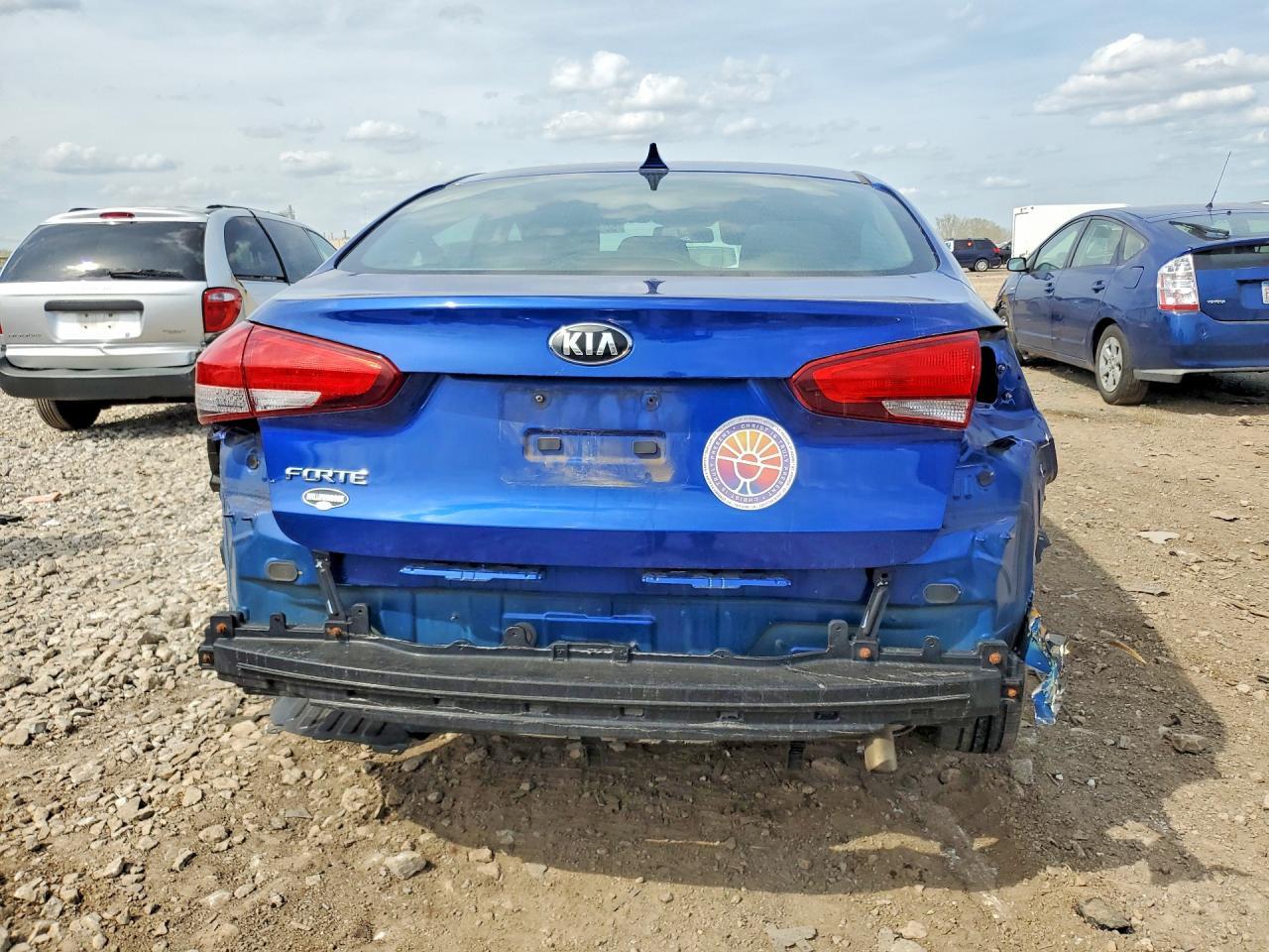 2017 KIA FORTE