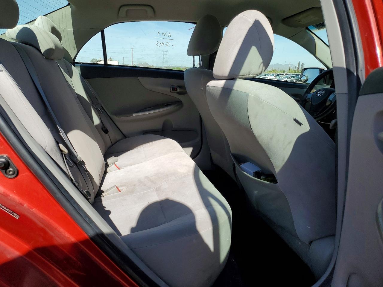 2011 TOYOTA COROLLA