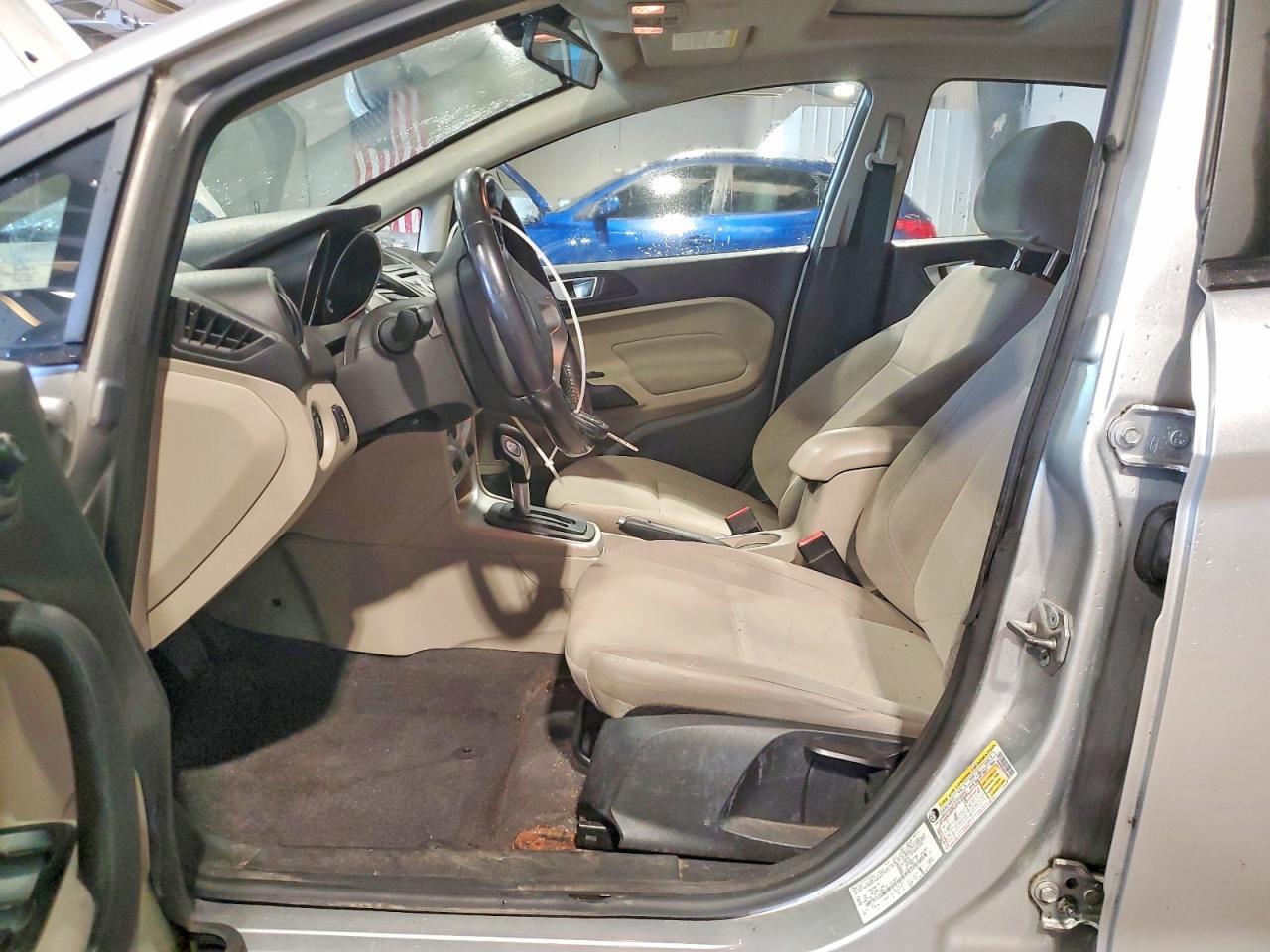 2015 FORD Fiesta
