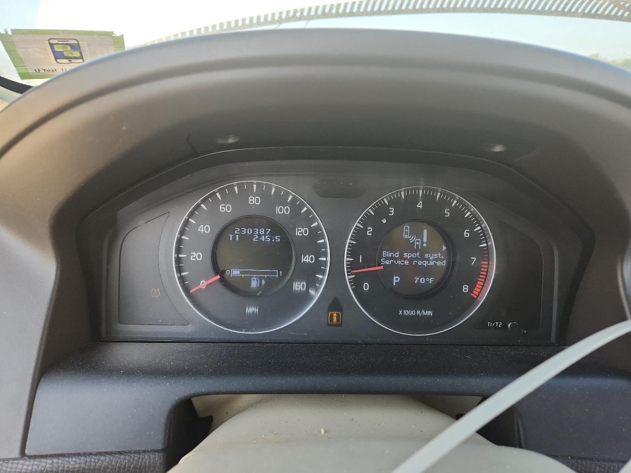 2010 VOLVO XC60