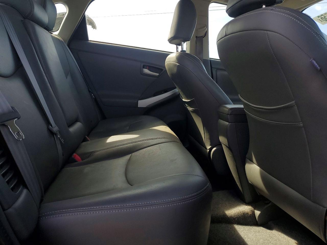 2011 TOYOTA PRIUS