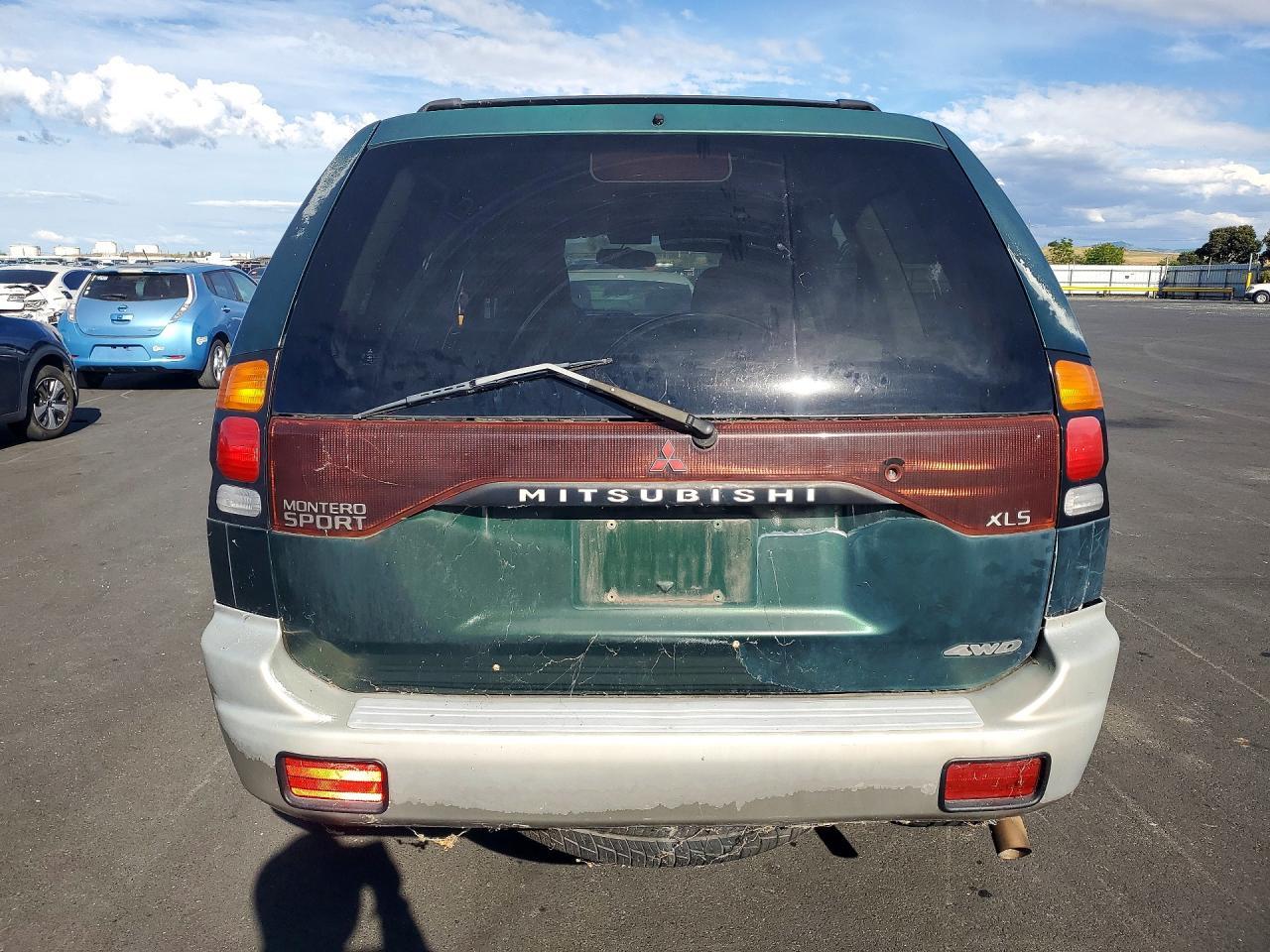 2000 Mits Montero Sport