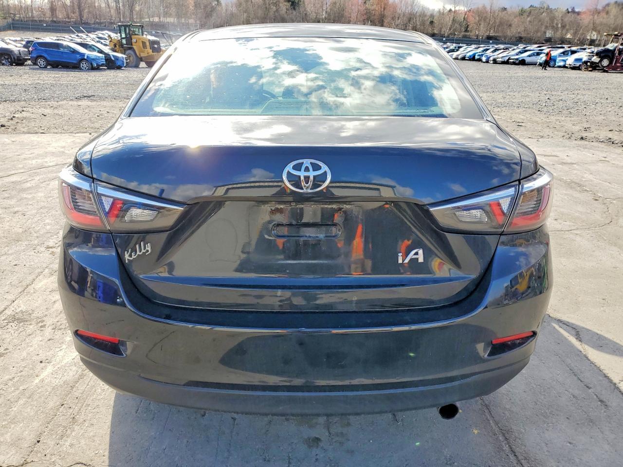2018 TOYOTA YARIS