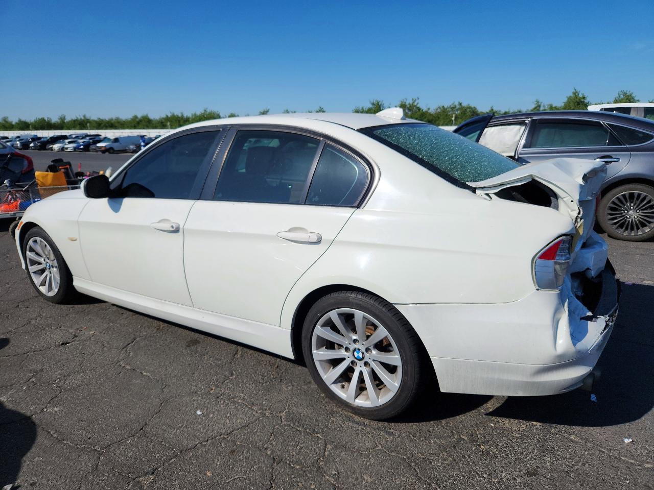 2011 BMW 3 SERIES