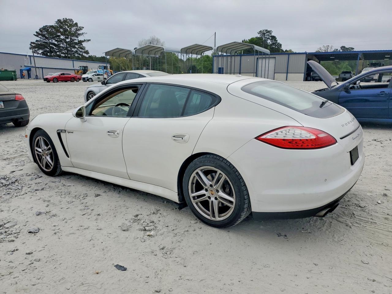 2012 PORSCHE Panamera