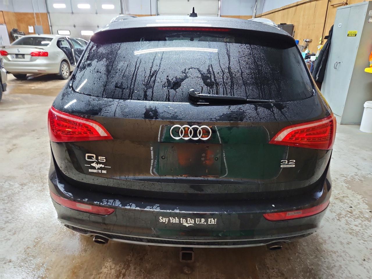 2010 AUDI Q5