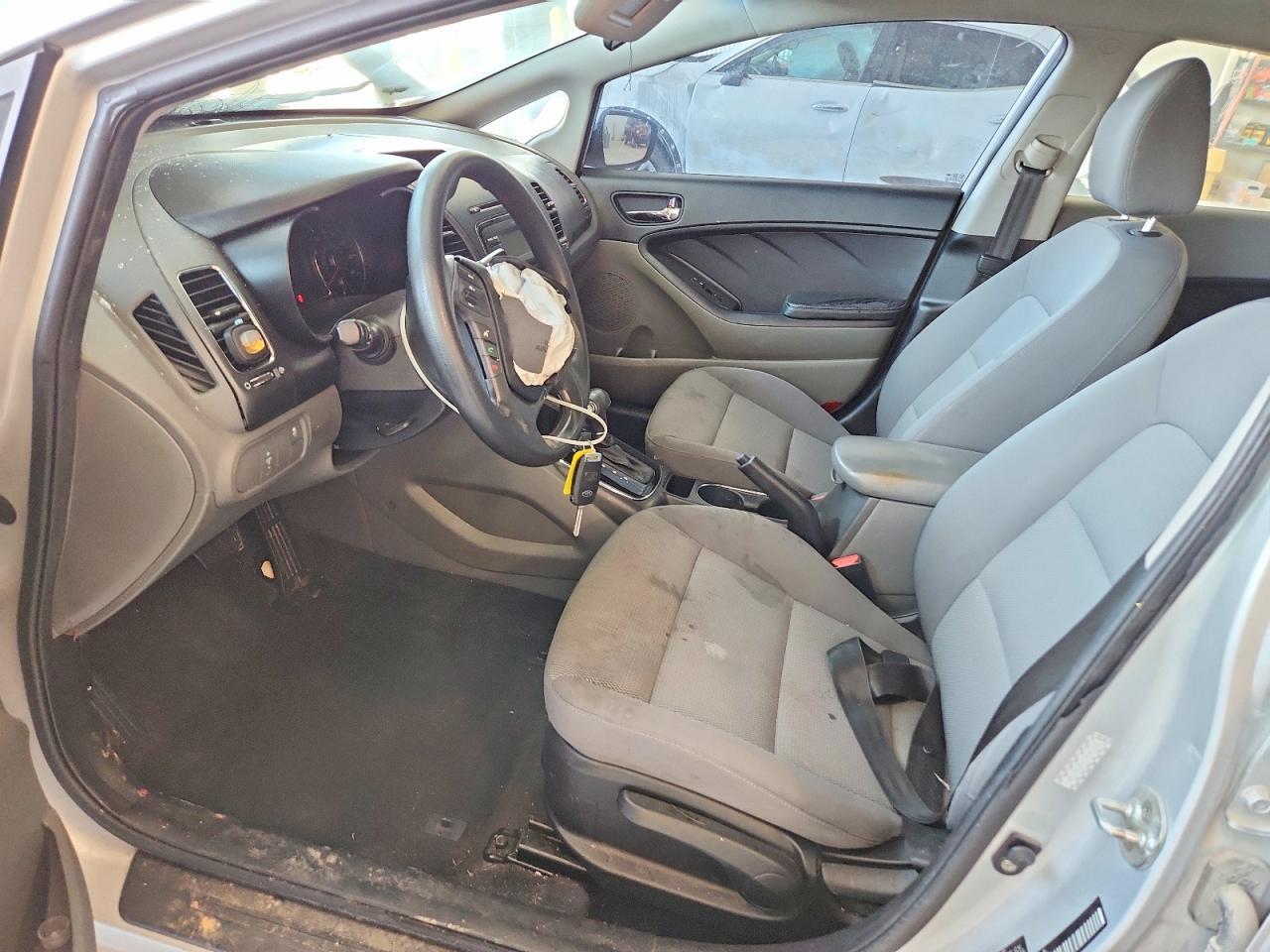 2017 KIA FORTE