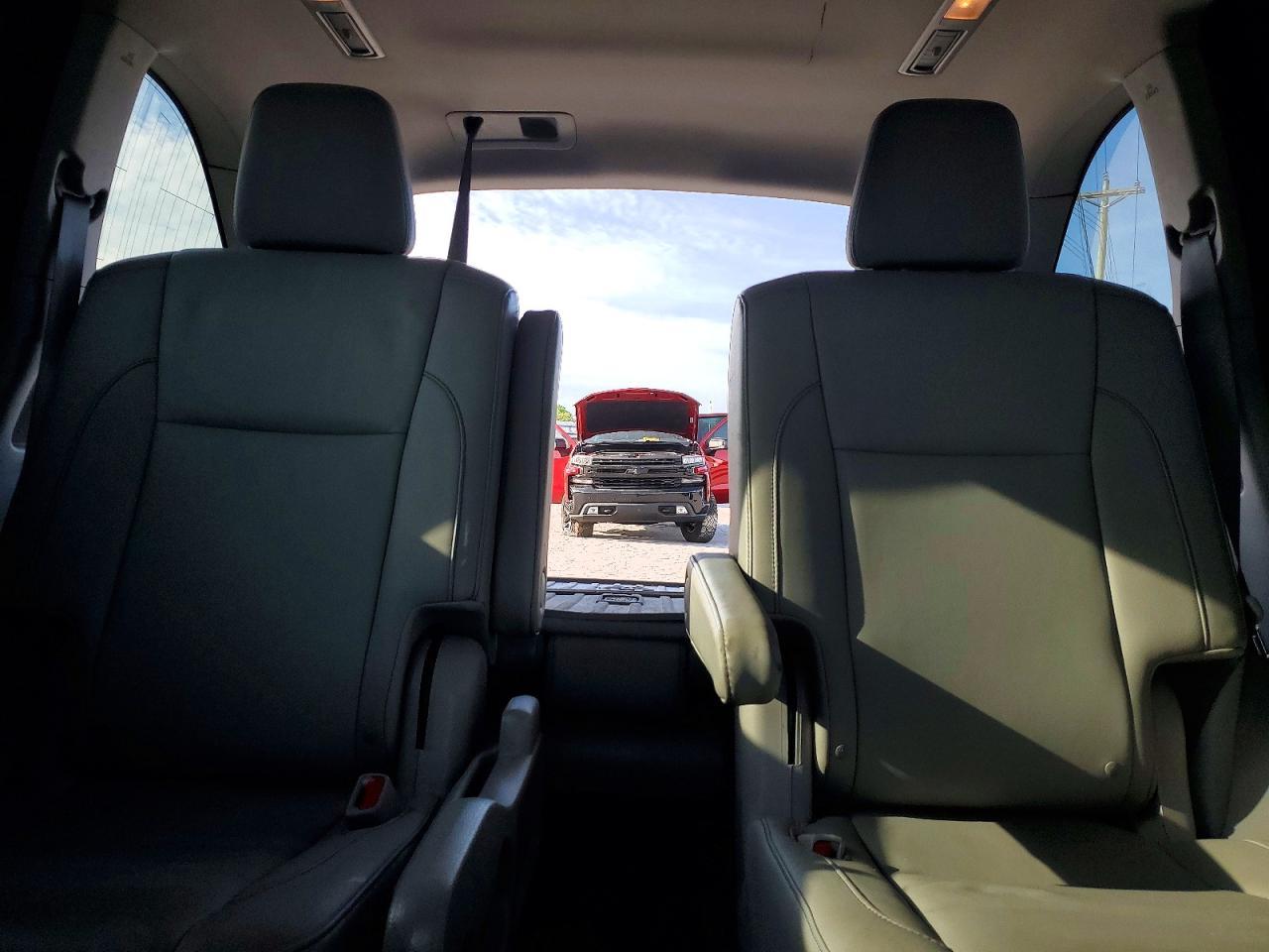 2016 TOYOTA HIGHLANDER