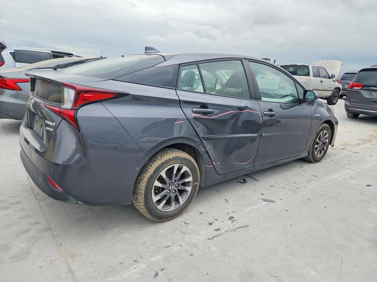 2019 TOYOTA PRIUS