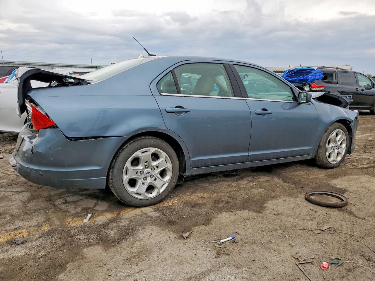 2011 FORD FUSION