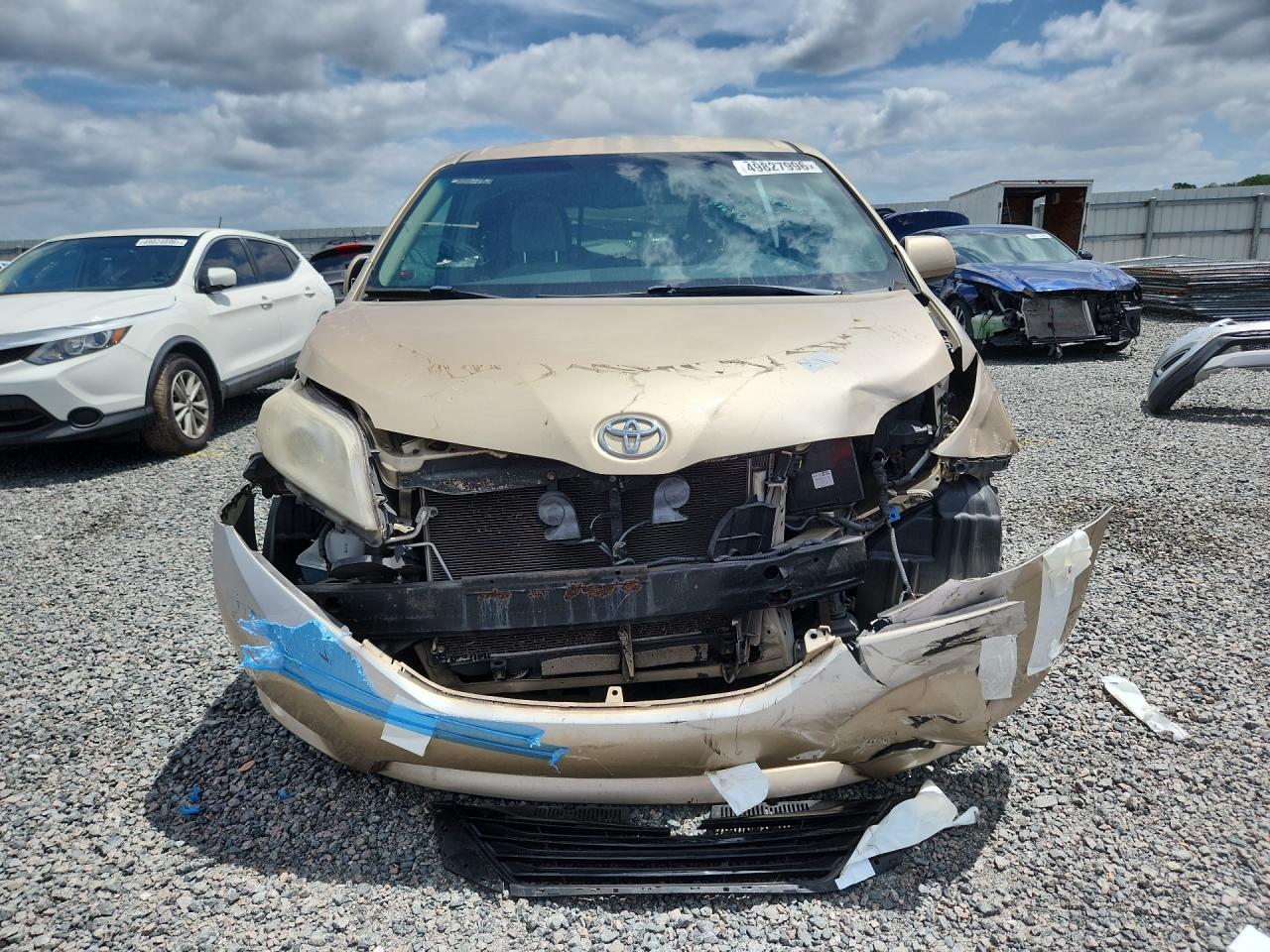 2012 TOYOTA SIENNA