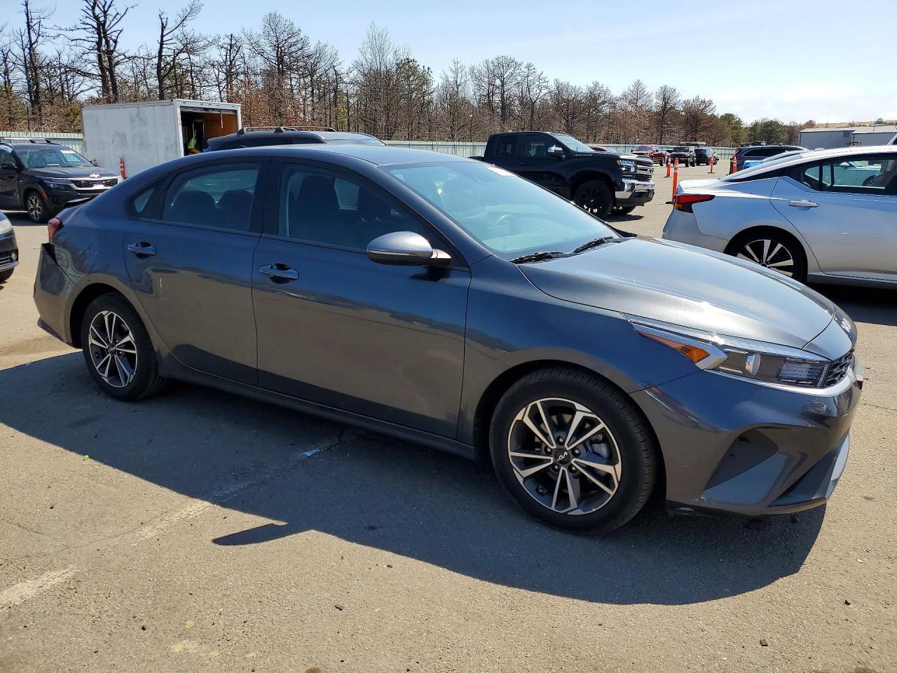 2024 KIA FORTE