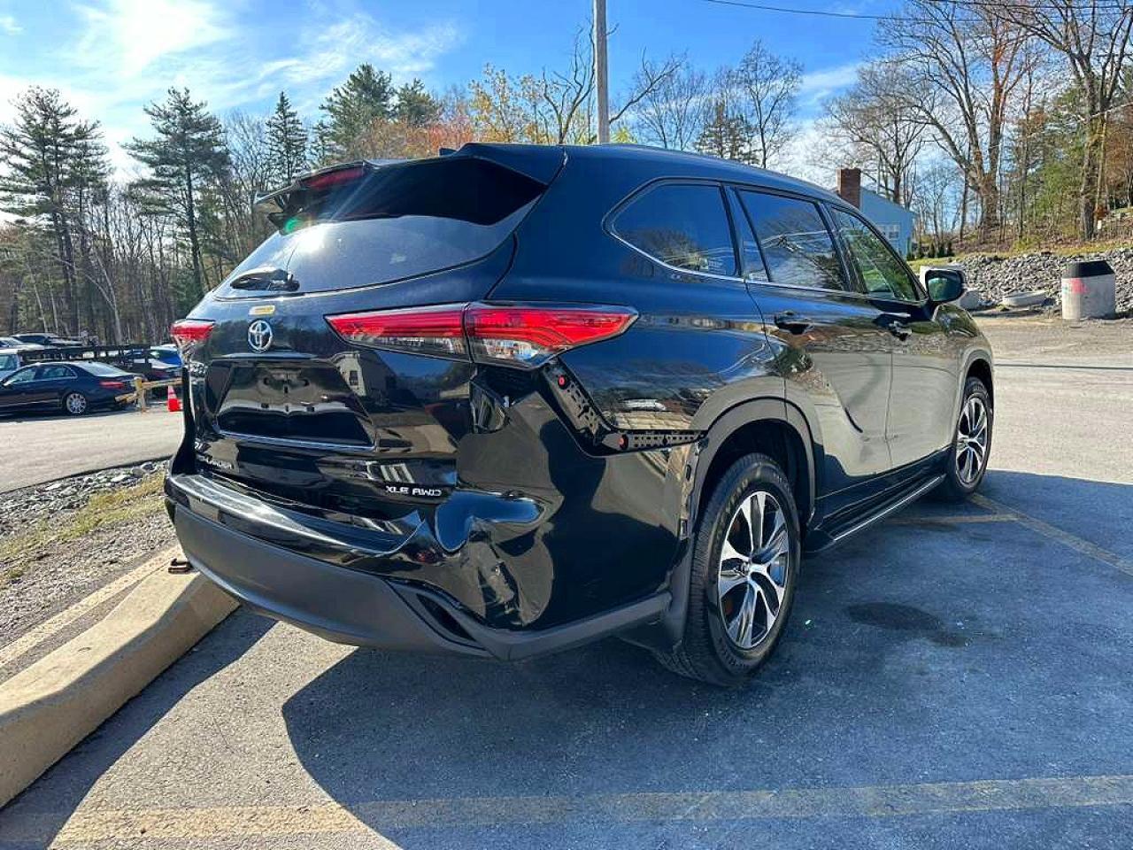 2022 TOYOTA HIGHLANDER