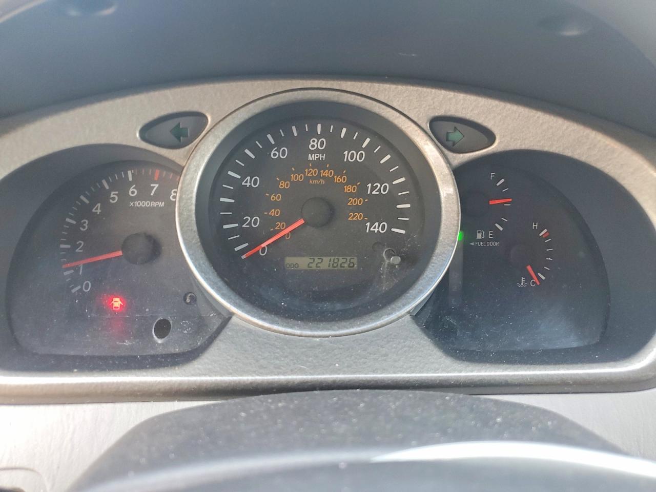 2002 TOYOTA HIGHLANDER