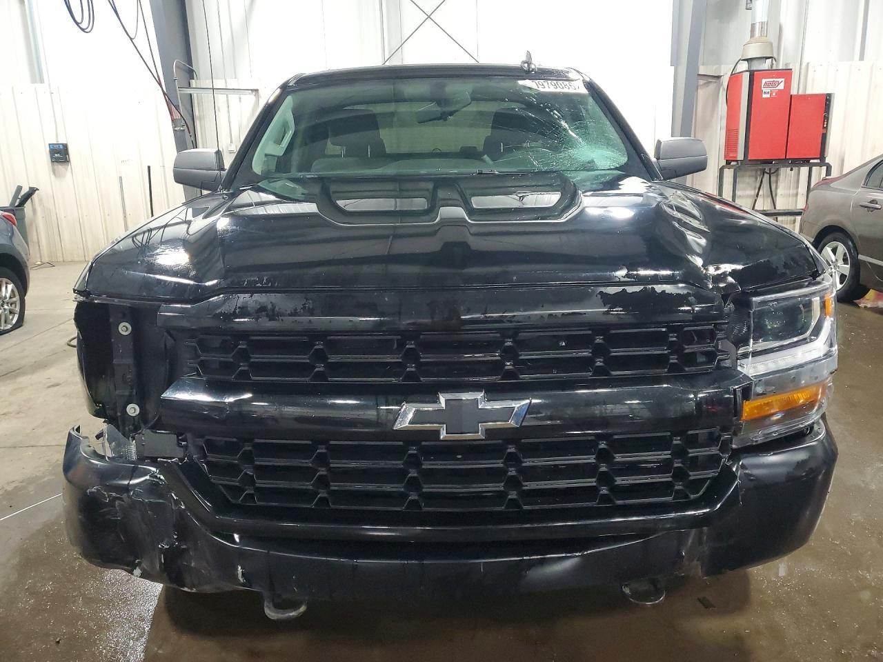 2017 CHEVROLET Silverado