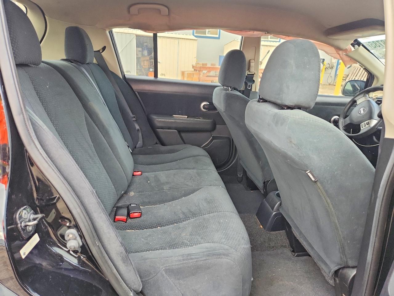 2012 NISSAN VERSA