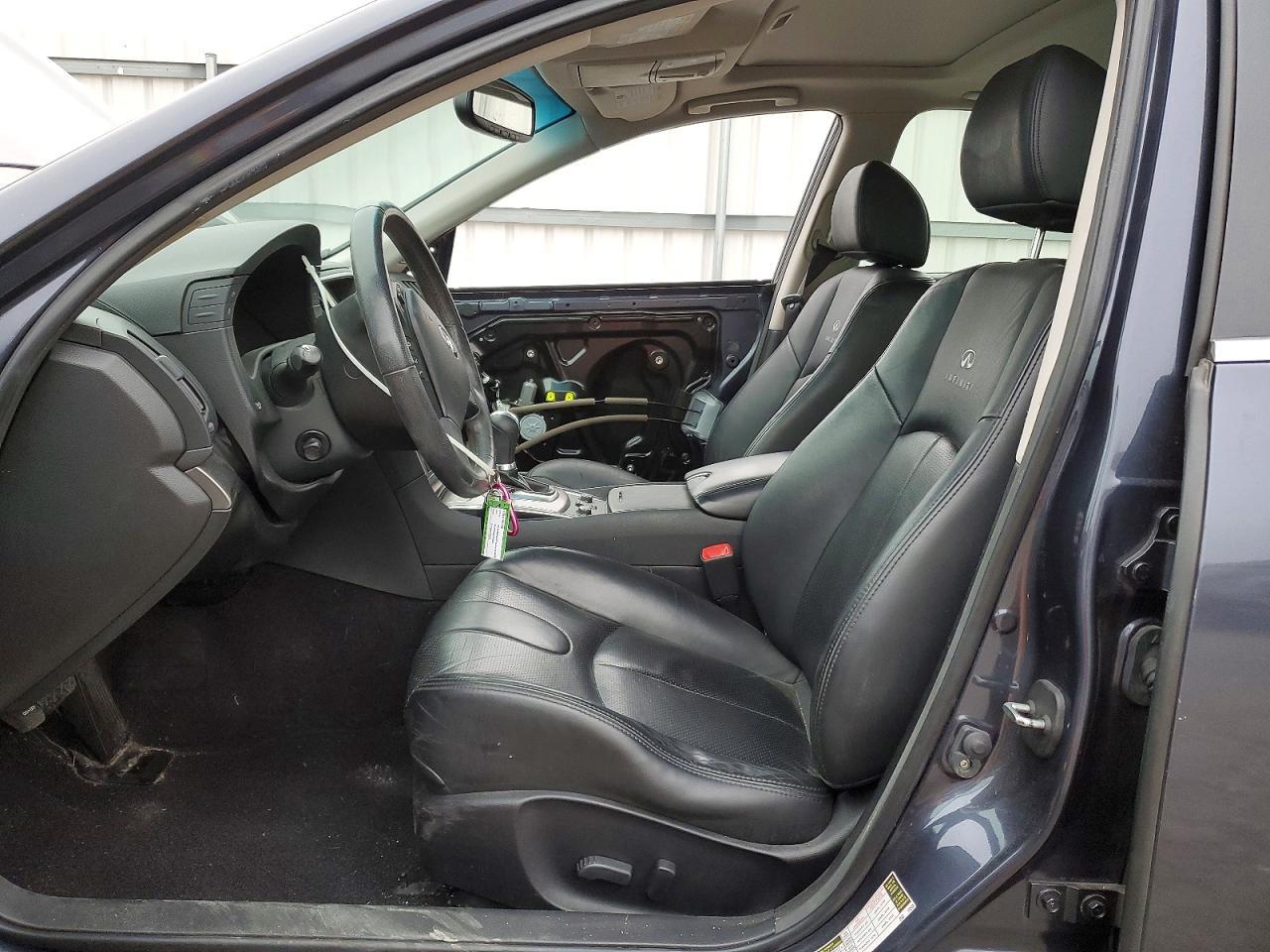 2012 INFINITI G37