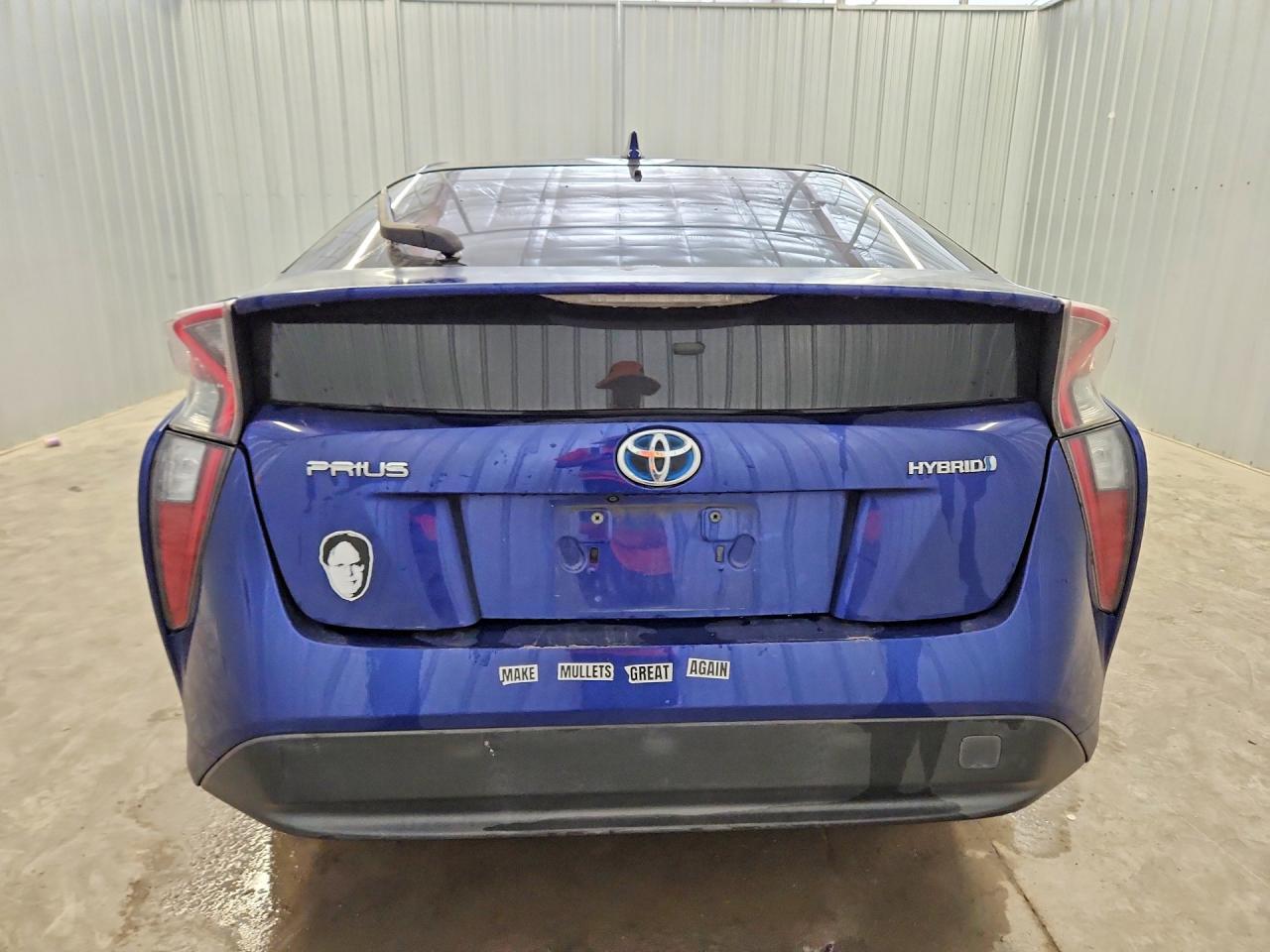 2016 TOYOTA PRIUS