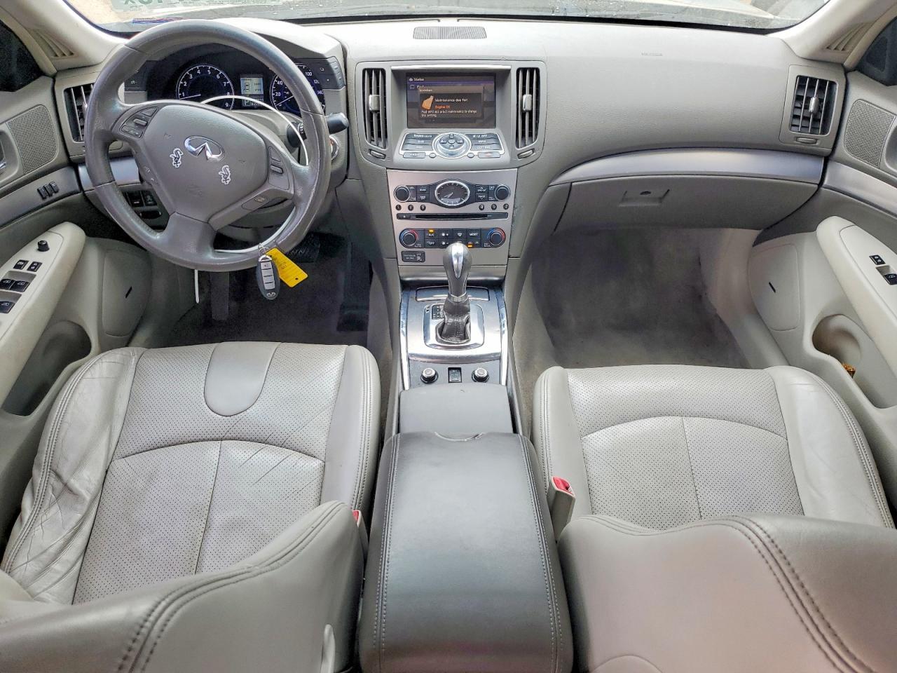 2011 INFINITI G37