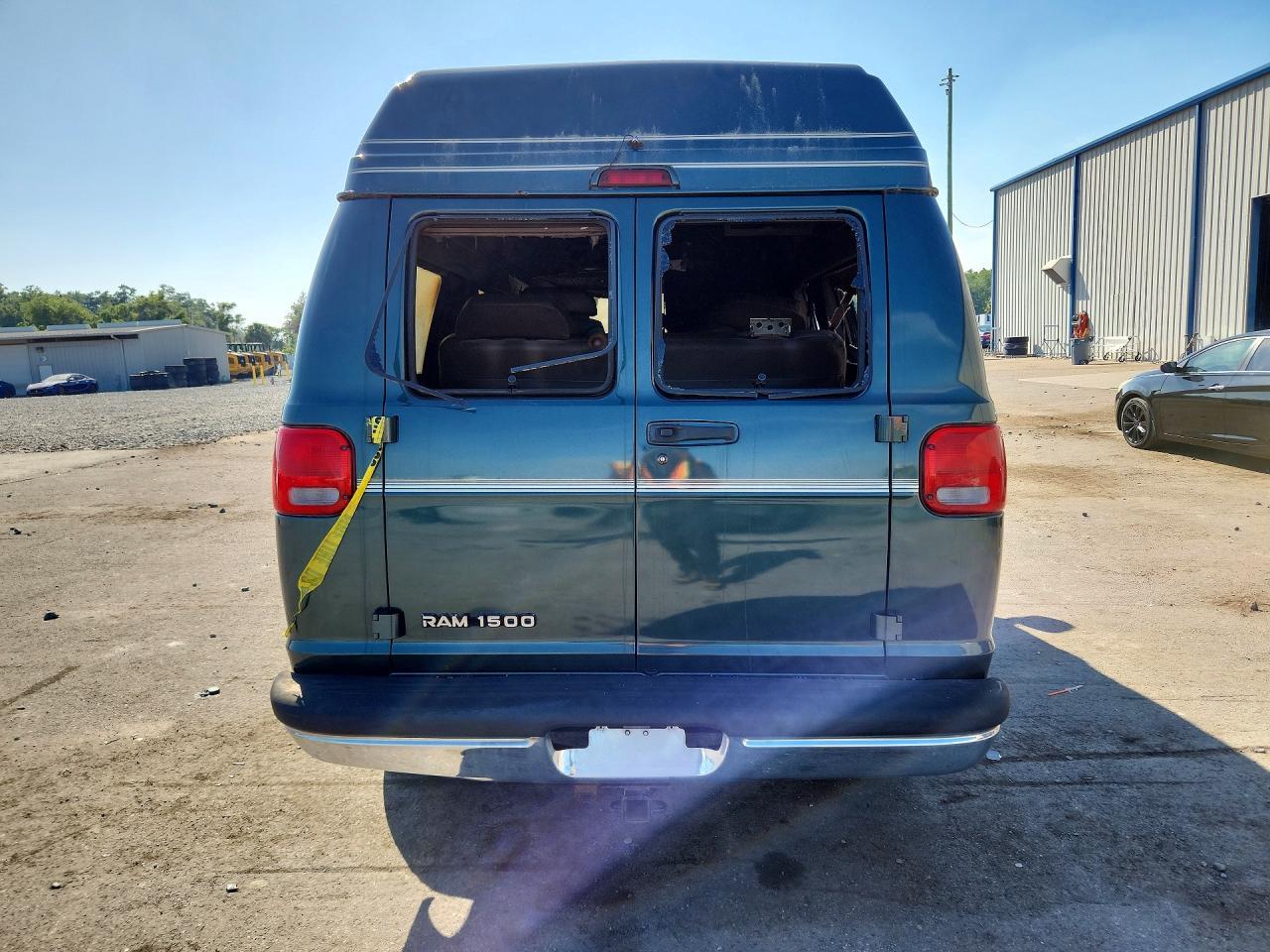 2000 DODGE RAM VAN