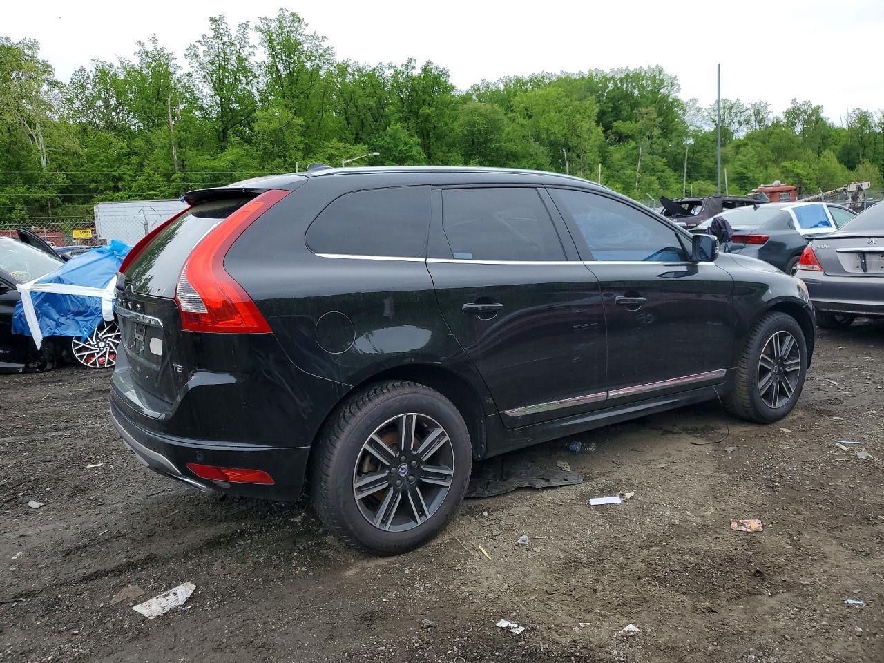 2017 VOLVO XC60