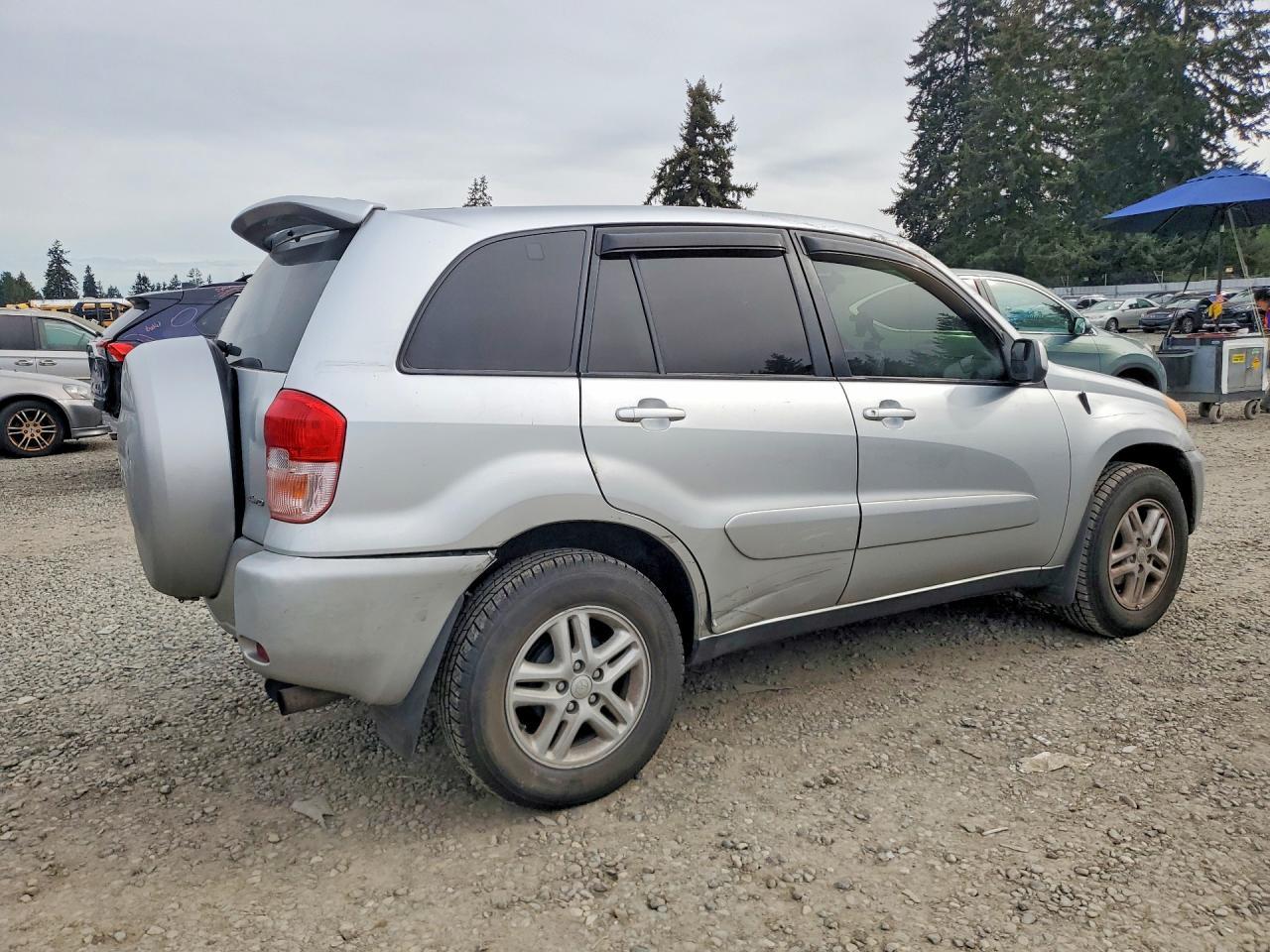2002 TOYOTA RAV4