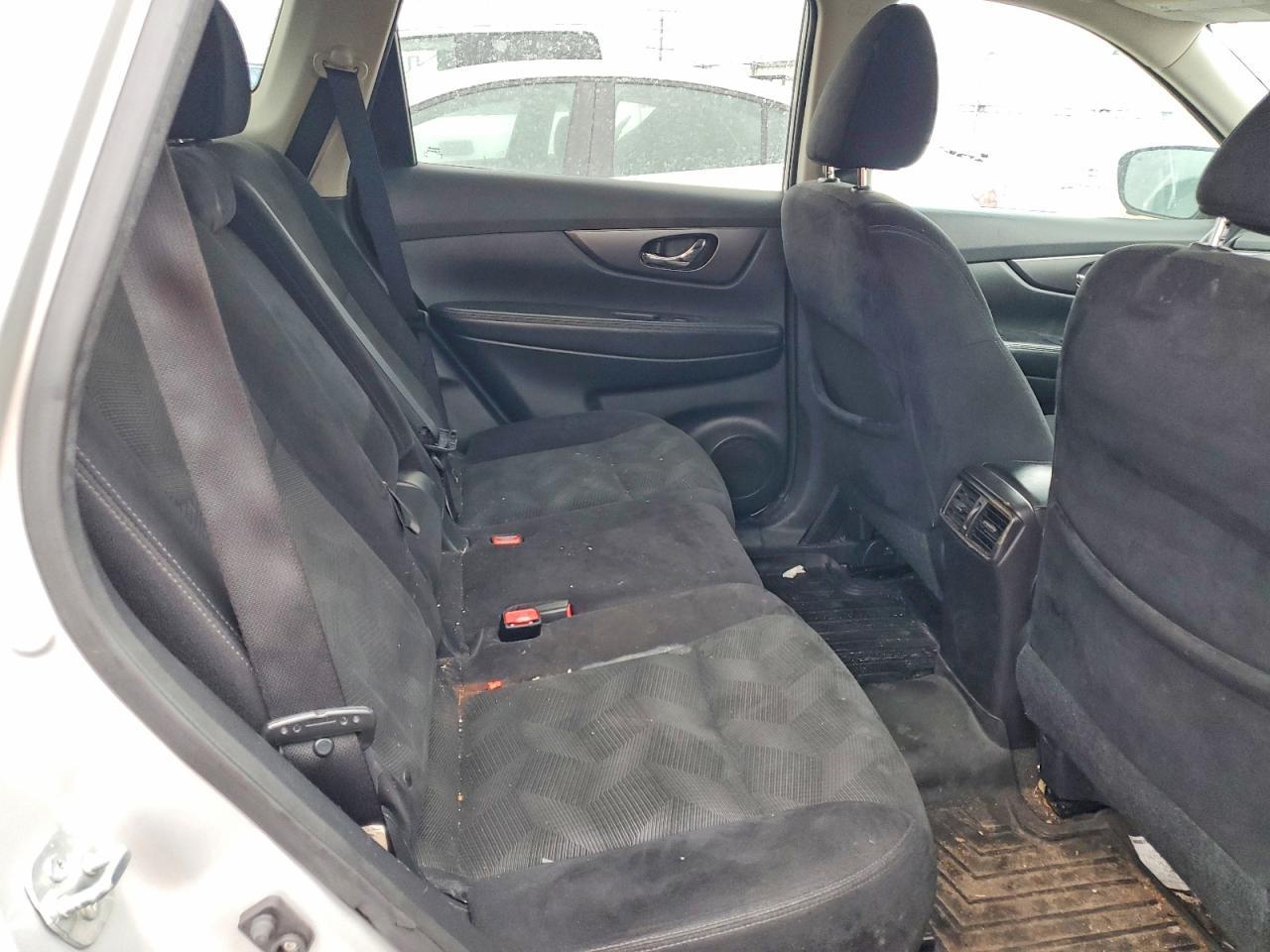 2015 NISSAN ROGUE
