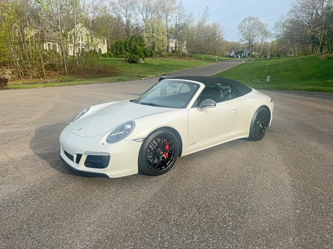2017 PORSCHE 911