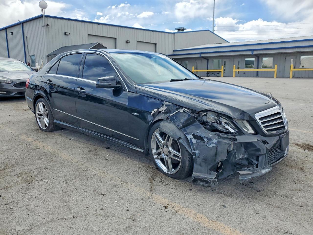 2012 MERCEDES-BENZ E-Class