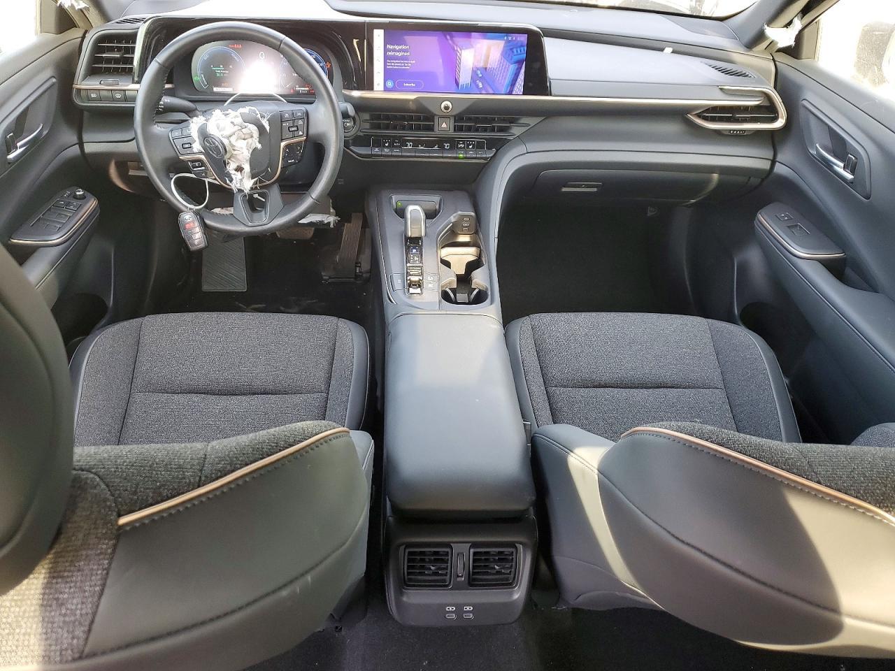2023 TOYOTA Crown
