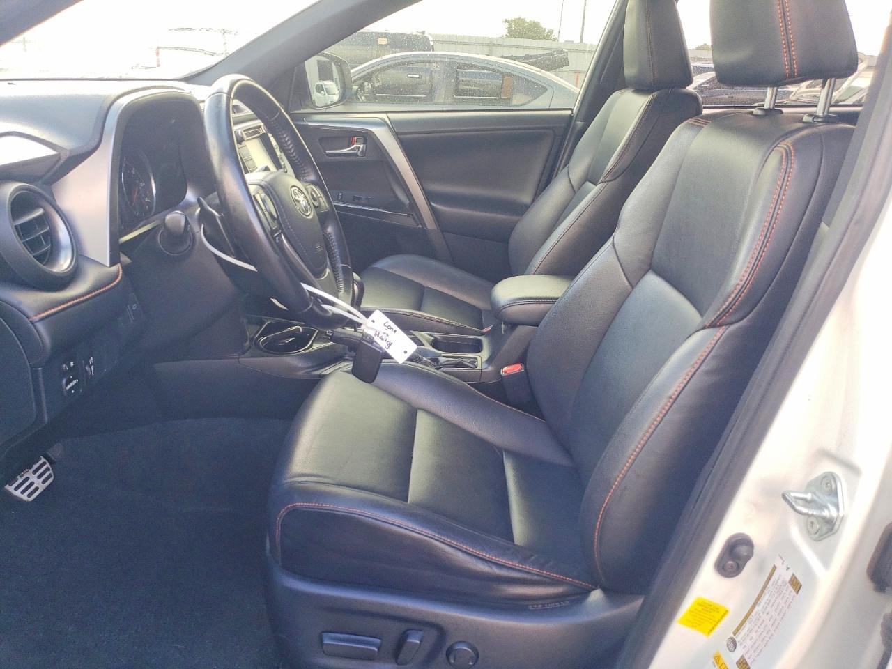 2016 TOYOTA RAV4