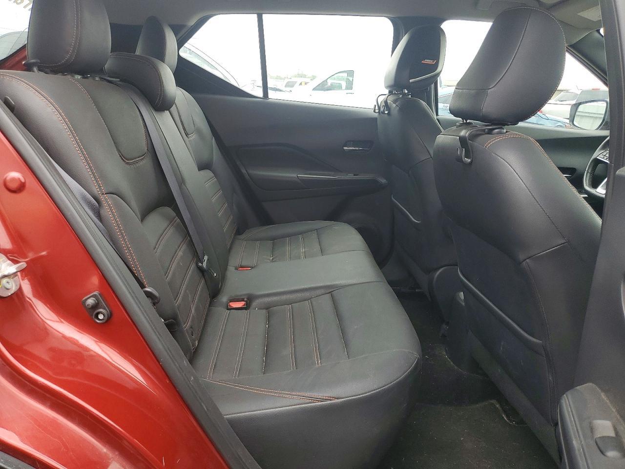2019 NISSAN KICKS