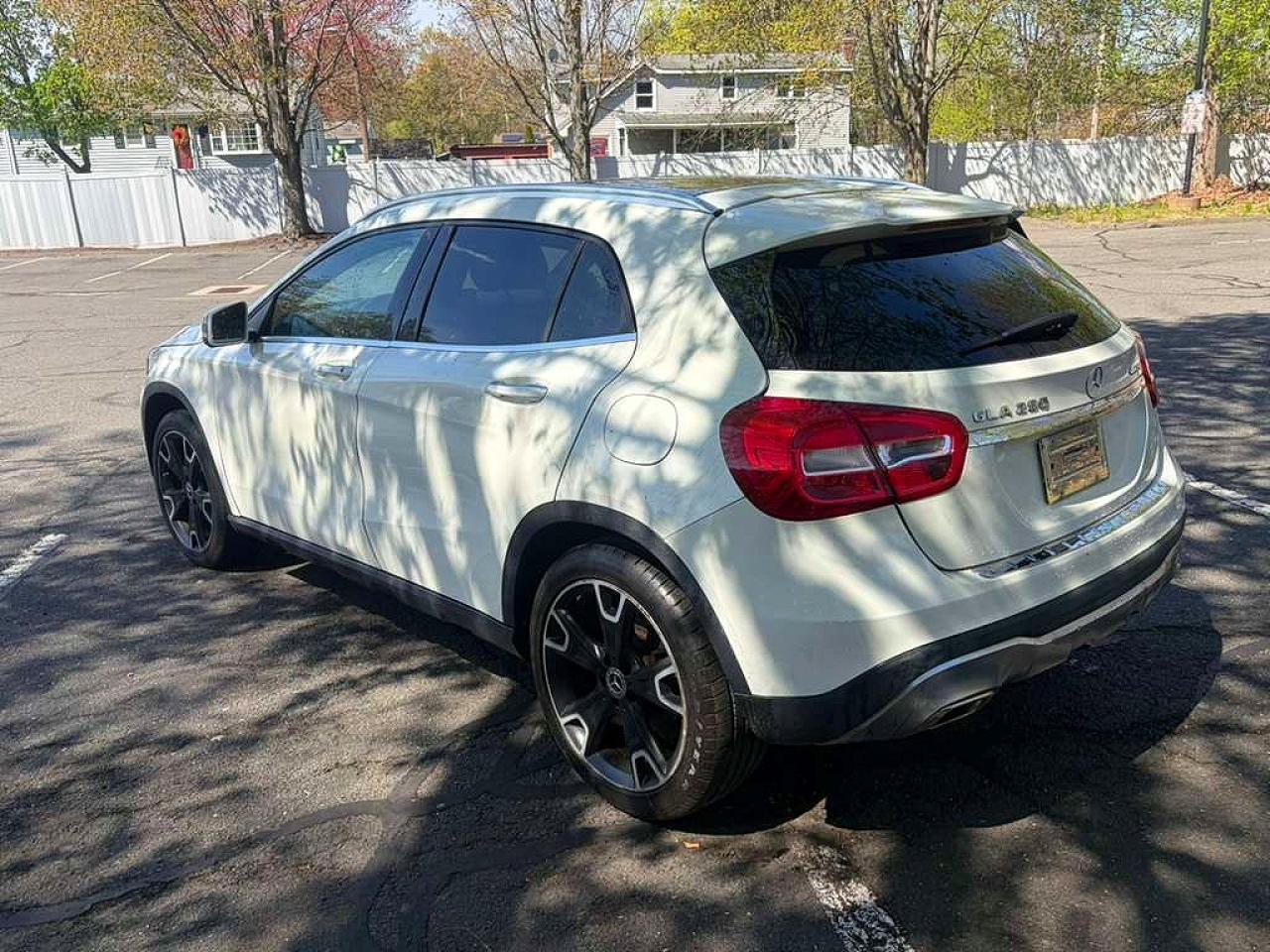 2018 MERCEDES-BENZ GLA-Class