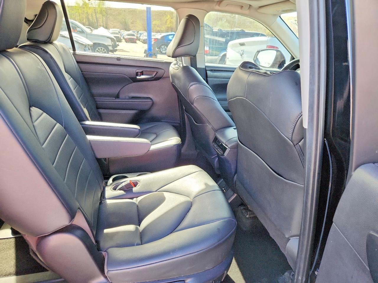 2020 TOYOTA HIGHLANDER