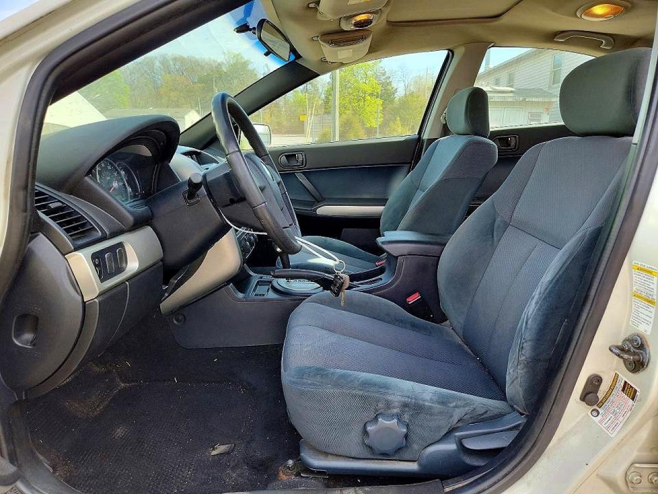 2005 MITSUBISHI Galant