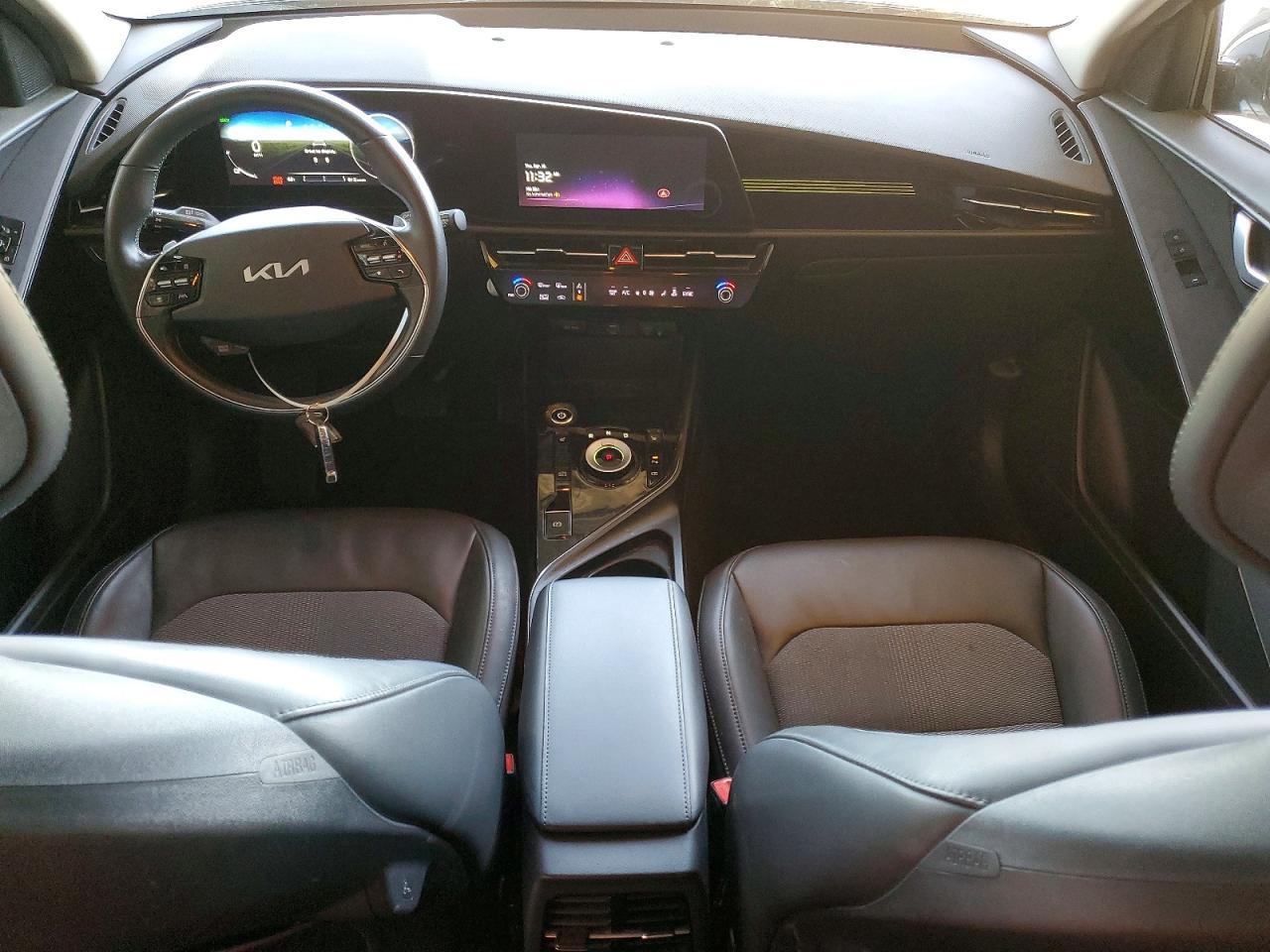 2023 KIA Niro
