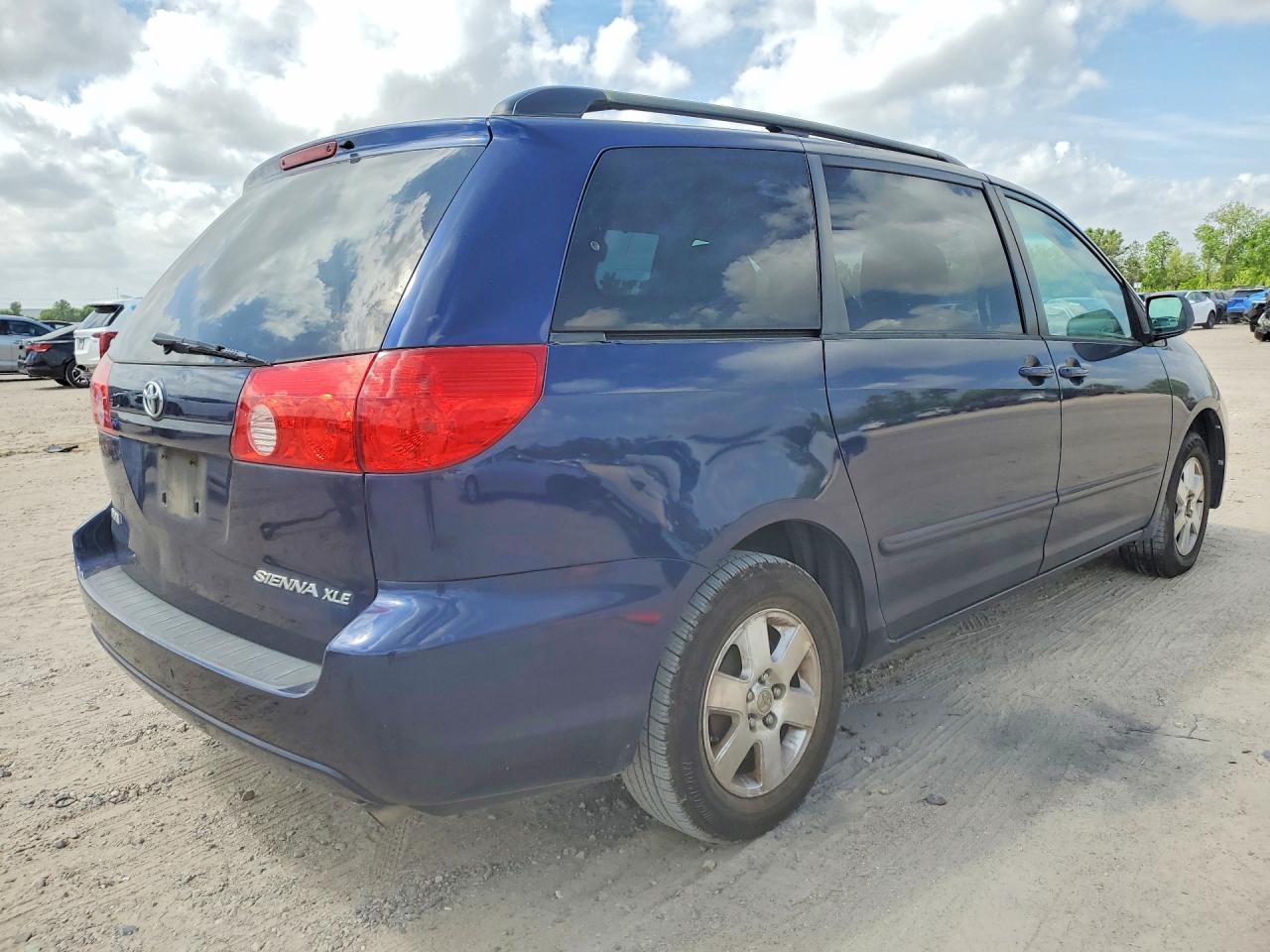 2007 TOYOTA SIENNA