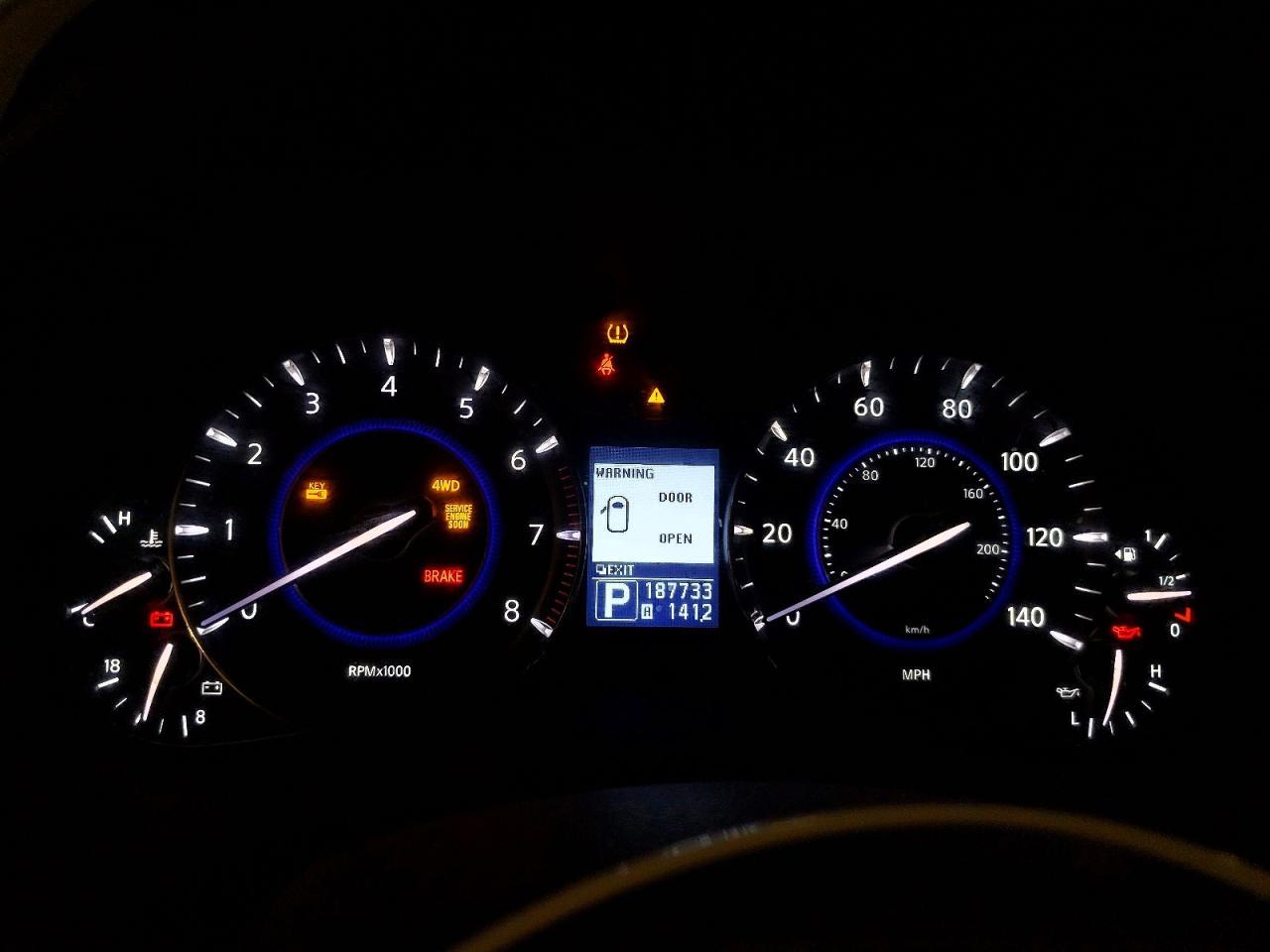 2011 INFINITI QX56