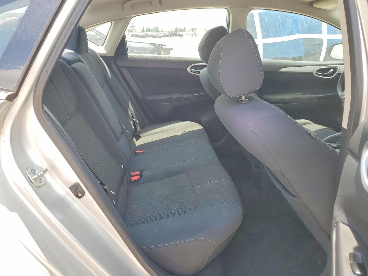 2015 NISSAN SENTRA