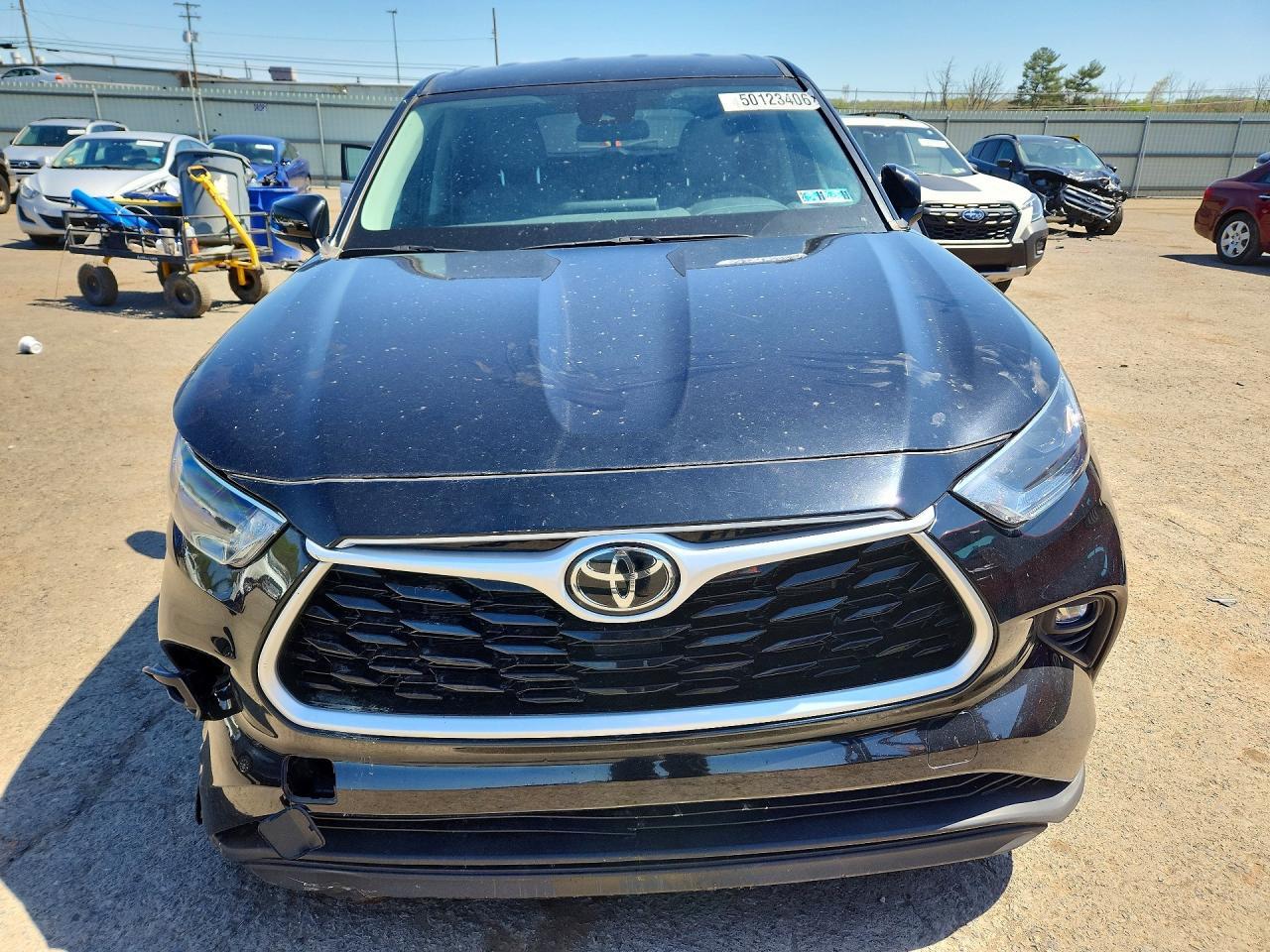 2022 TOYOTA HIGHLANDER